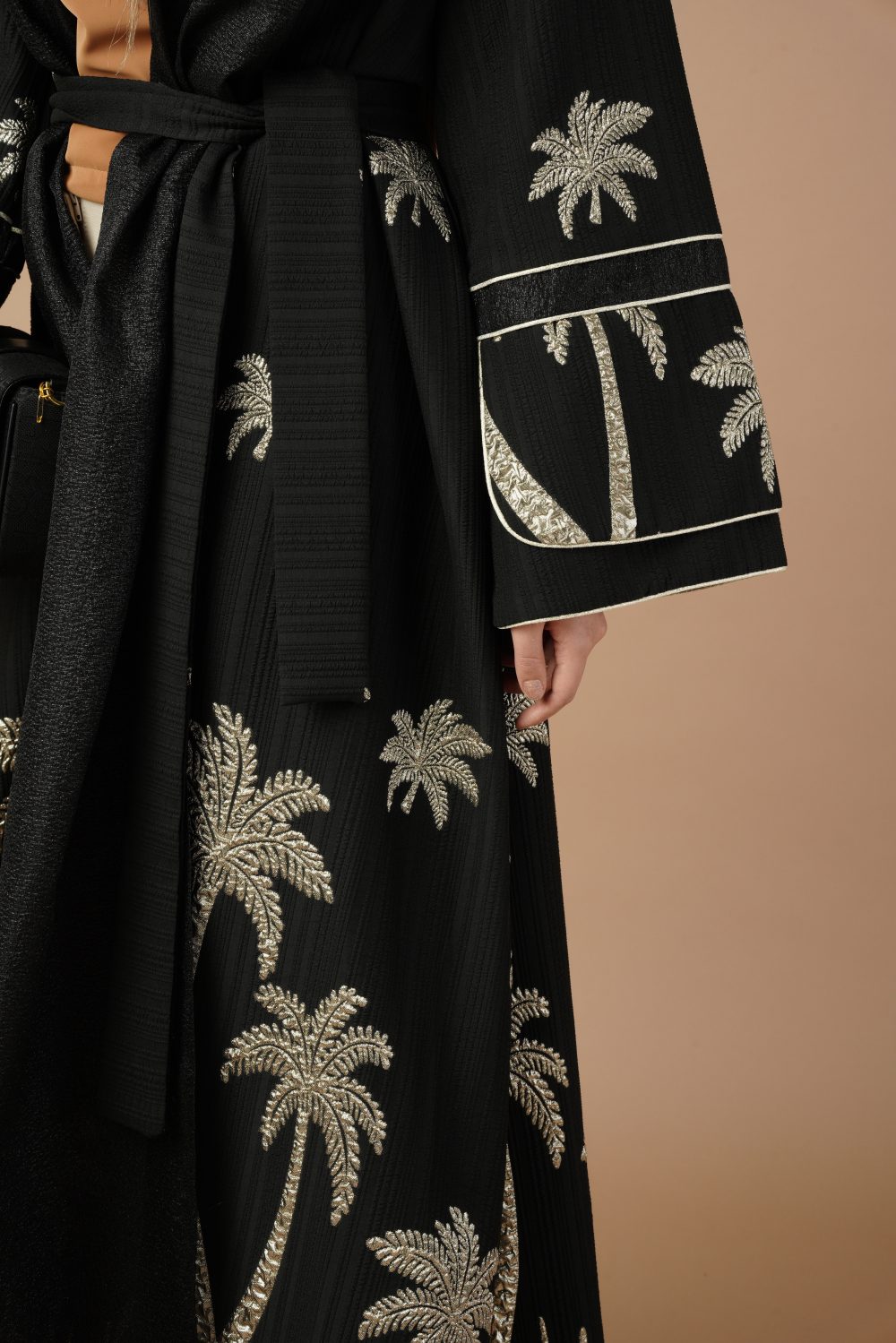 عبا لوکس مشکی - Image 6